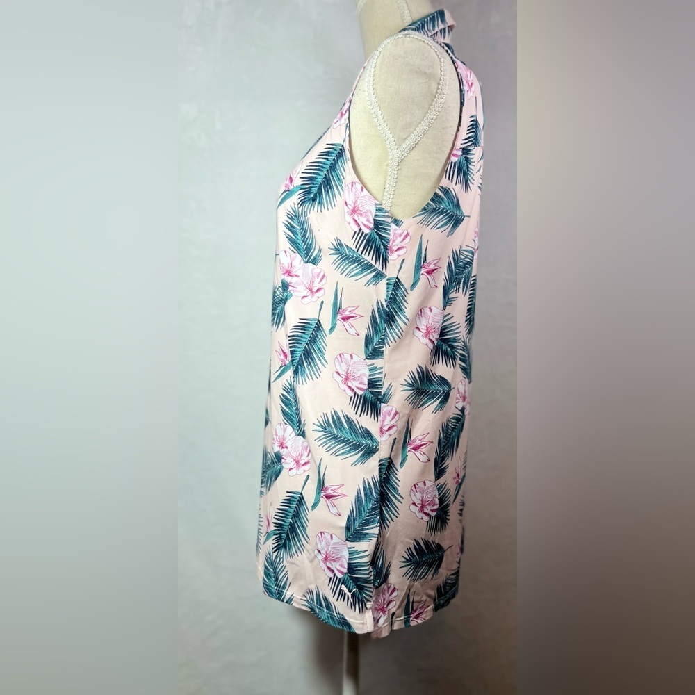 Puma NWT Floral Sleeveless Golf Shirt Size M Lightweight Pink Floral - Picture 3 of 10